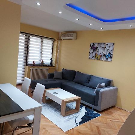 N&N Apartment Vrsac Zewnętrze zdjęcie