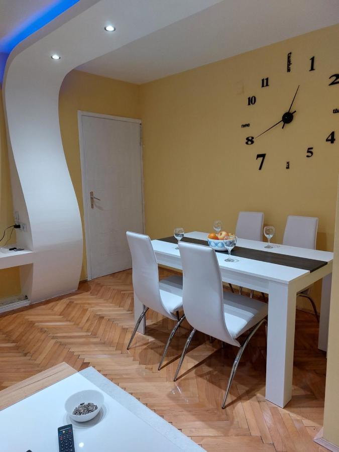 N&N Apartment Vrsac Zewnętrze zdjęcie